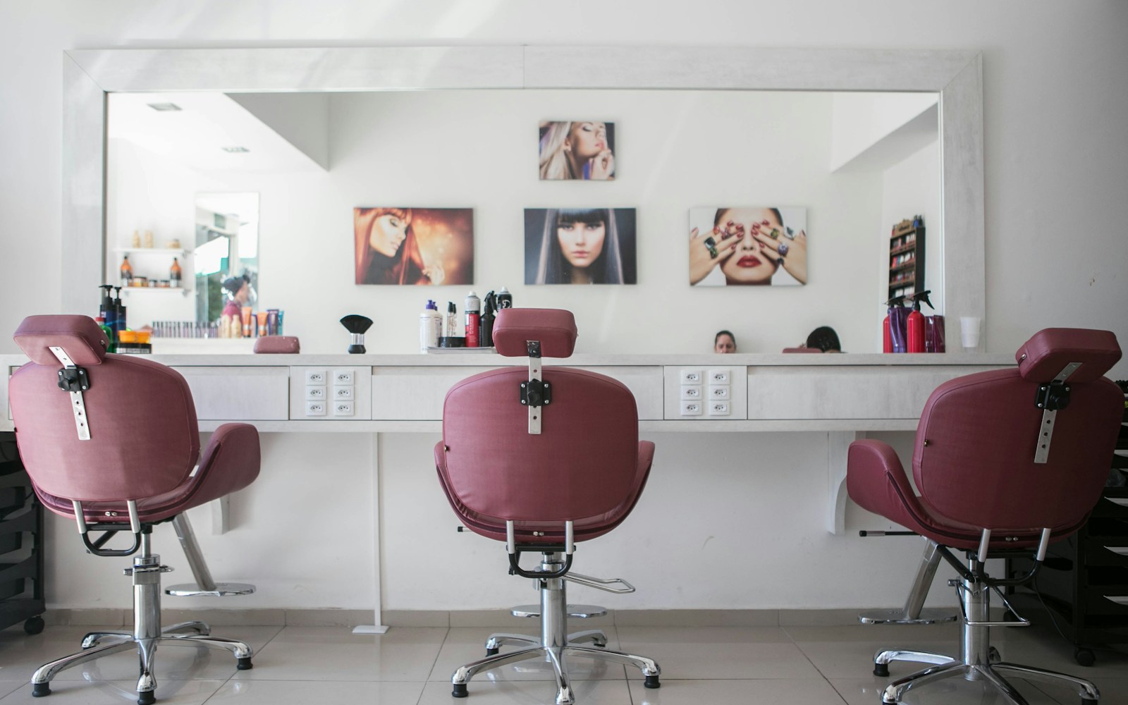 Beauty salon website template preview