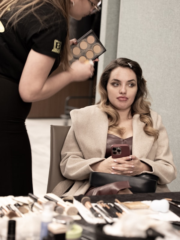 Sofia Lune Makeup artist gallery 4